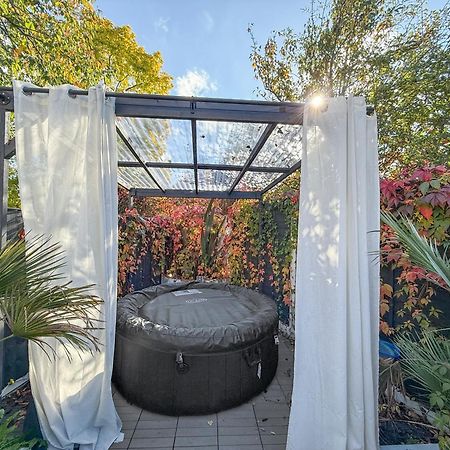 Villa Modern 2Bed Pad W/ Hot Tub Barking  Exterior foto